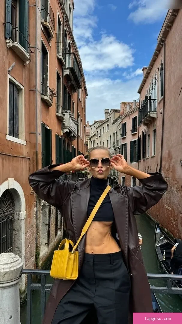Caro Daur