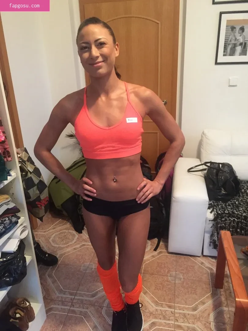 Cassie Del Isla