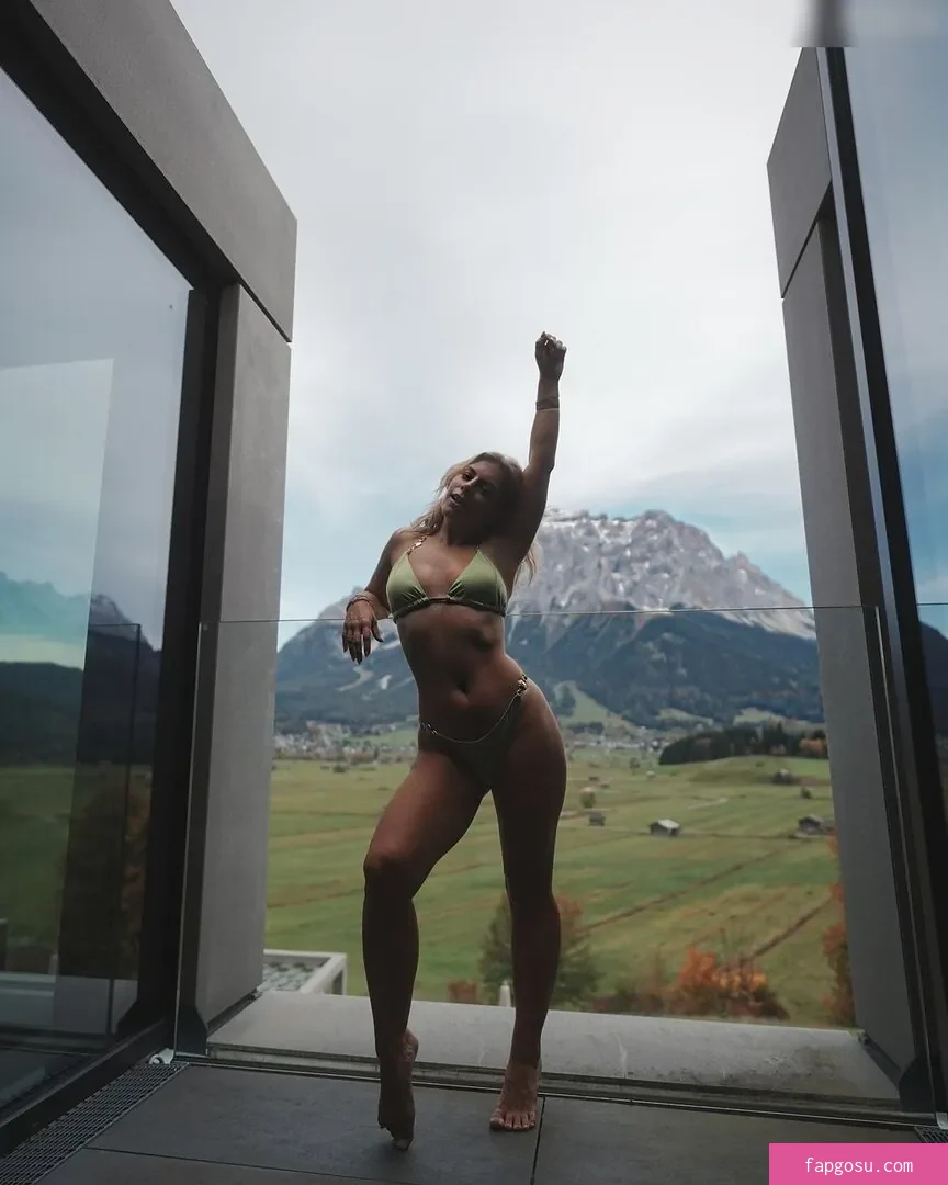 Chany Dakota