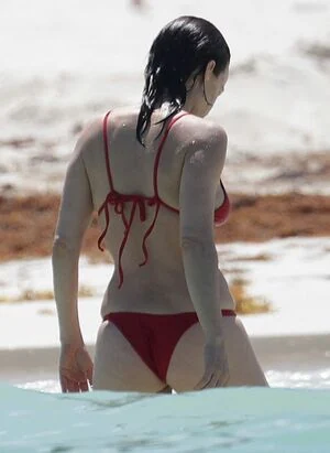 Carla Gugino content
