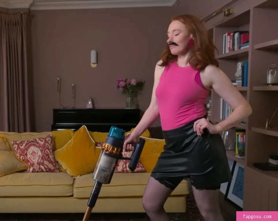Celebrity Guilty Pleasures & Underrated Women