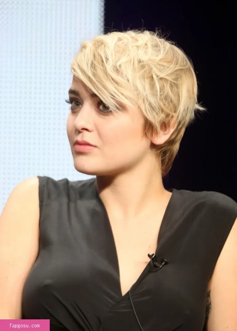 Celebrity Guilty Pleasures & Underrated Women