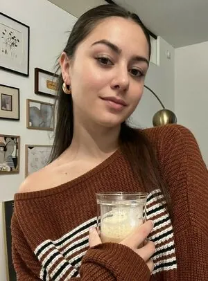 Chloecloud9 content