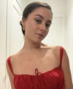 Chloecloud9 content