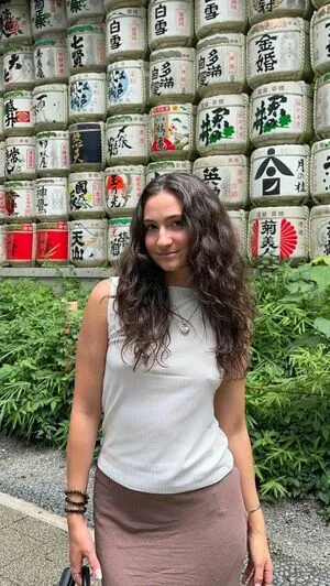 Christina Harris content