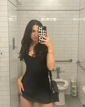 Christina Harris content
