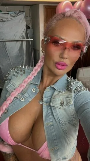 Camilla Jayne