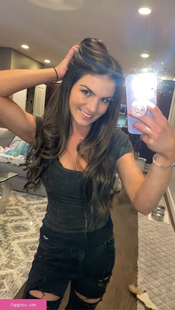 Carlie Jo