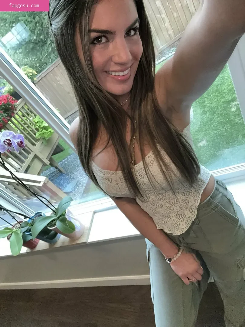 Carlie Jo