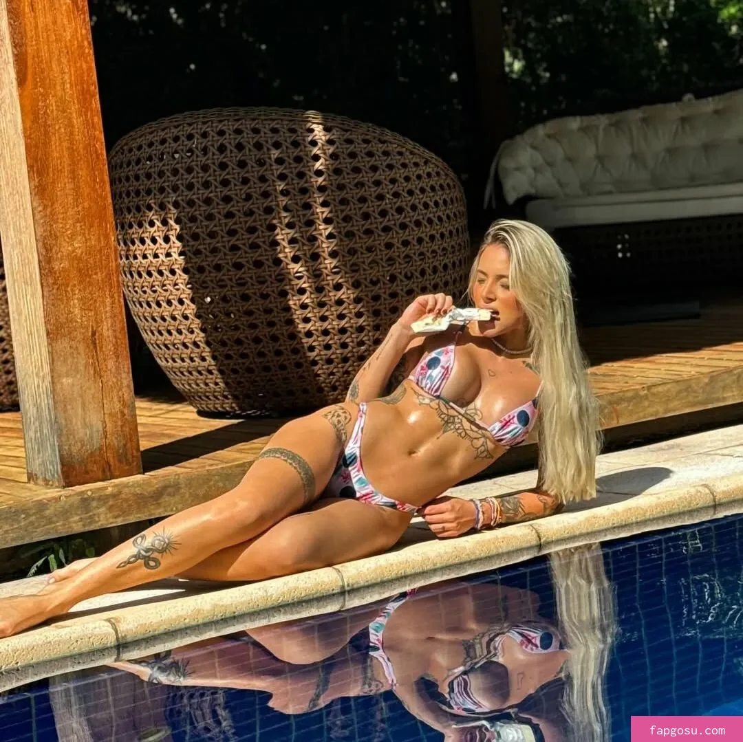 Cassia Lourenço