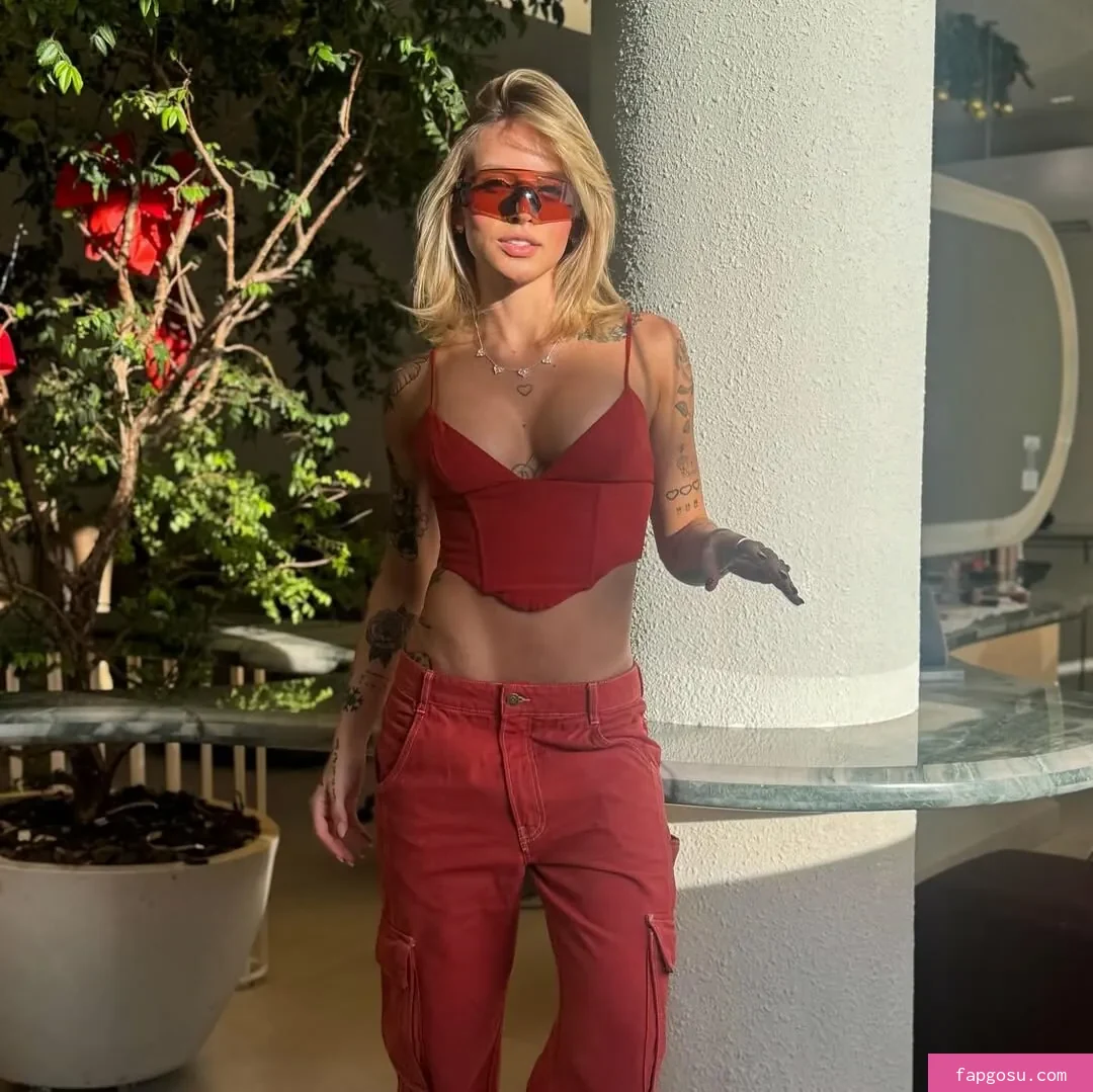Cassia Lourenço
