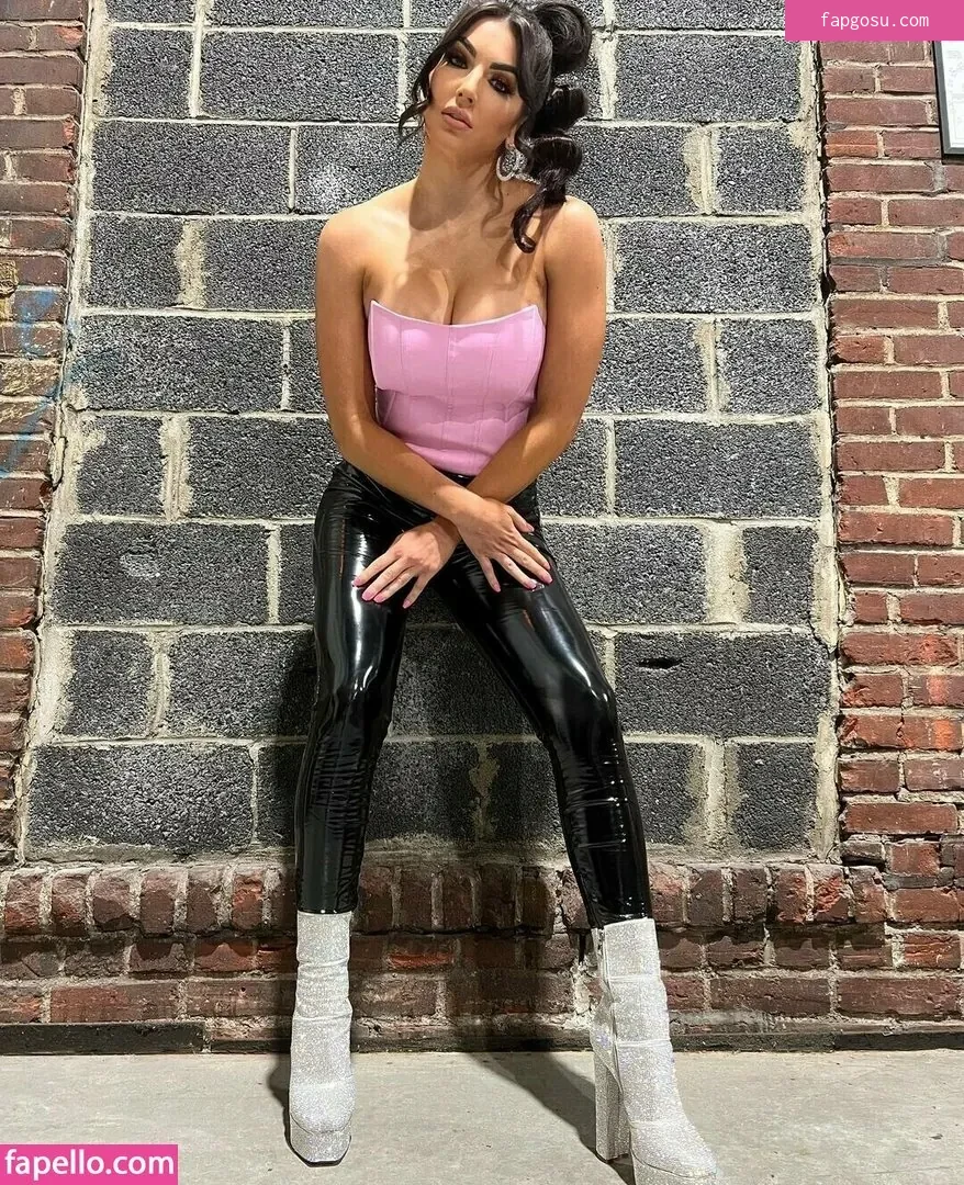 Cassie Lee