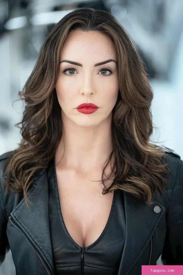 Cassie Lee