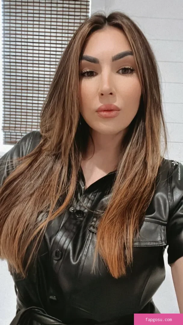 Cassie Lee