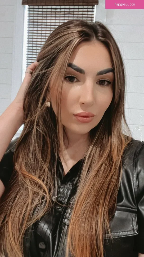 Cassie Lee