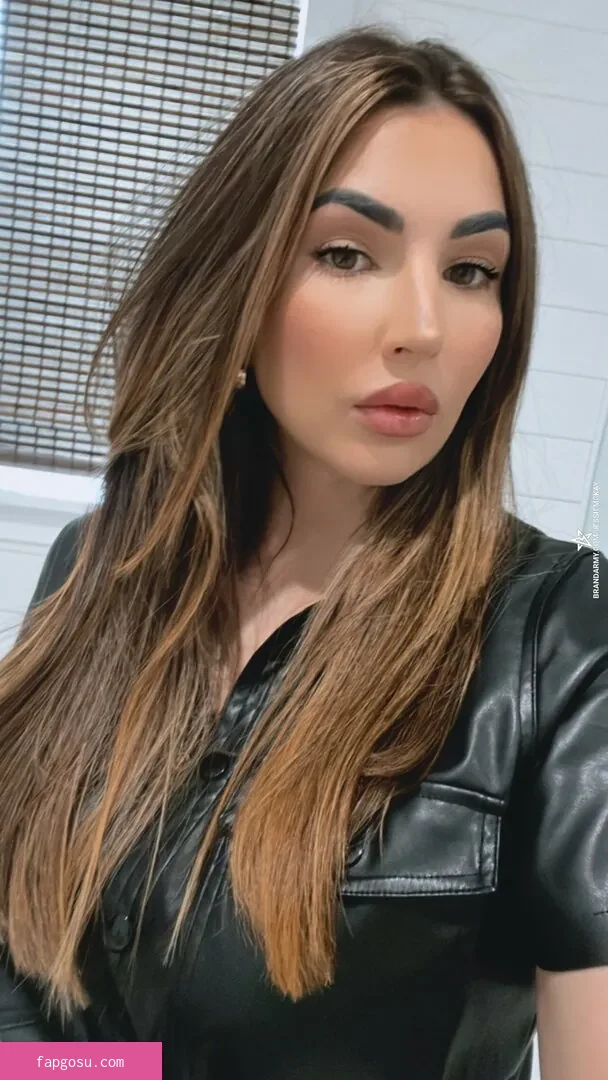 Cassie Lee