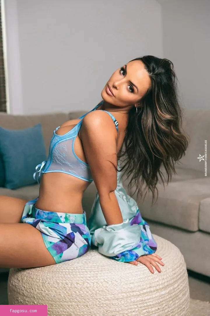 Cassie Lee