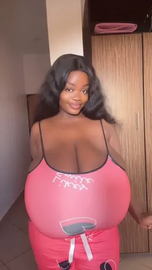 Chanel La Croix content
