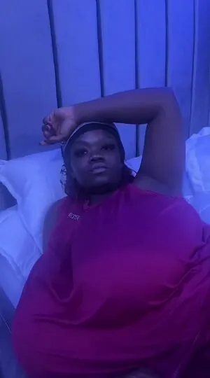 Chanel La Croix content