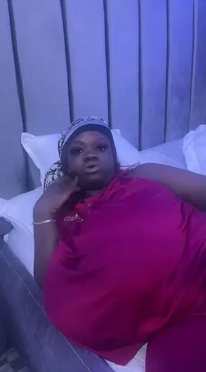 Chanel La Croix content