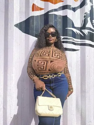 Chanel La Croix content