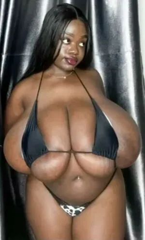 Chanel La Croix content