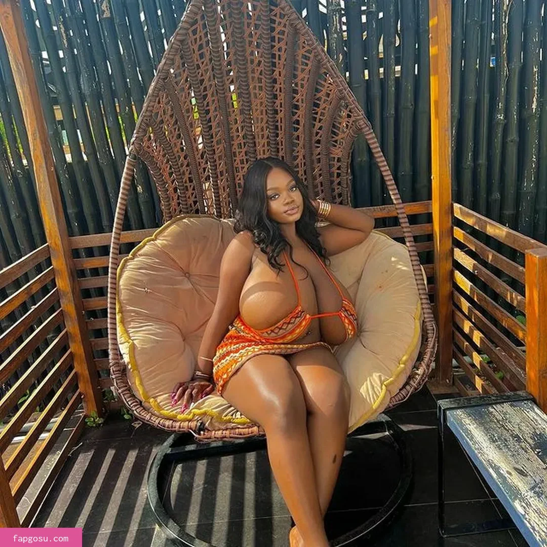 Chanel La Croix