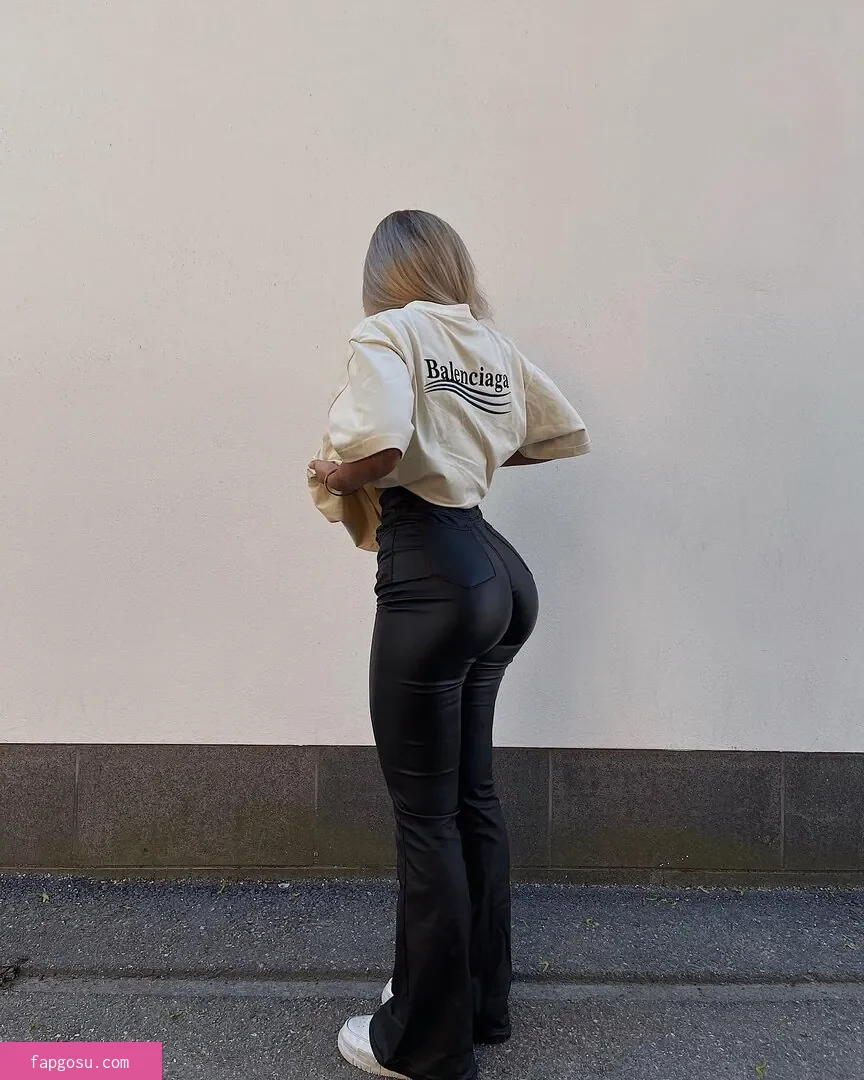 Claudiaisabella