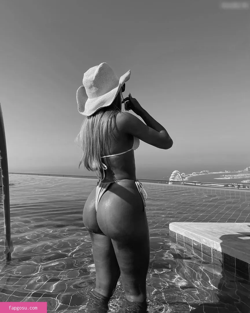 Claudiaisabella