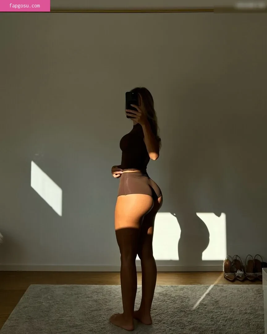Claudiaisabella