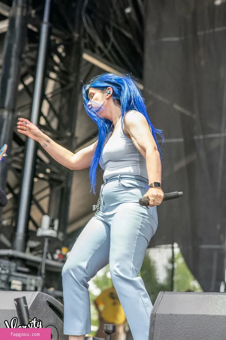 Courtney LaPlante