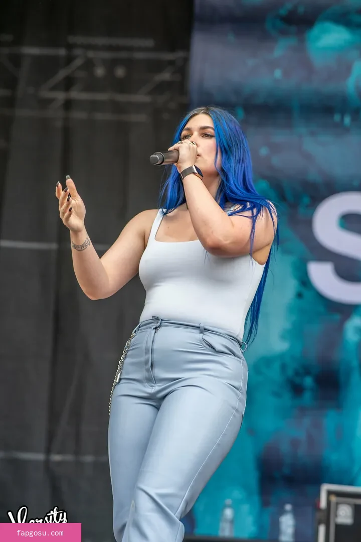 Courtney LaPlante
