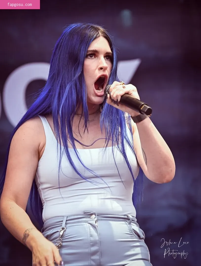 Courtney LaPlante