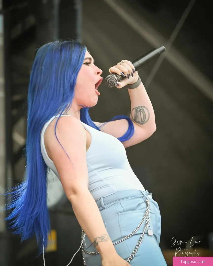 Courtney LaPlante