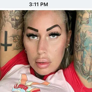 Call_me_roxy88