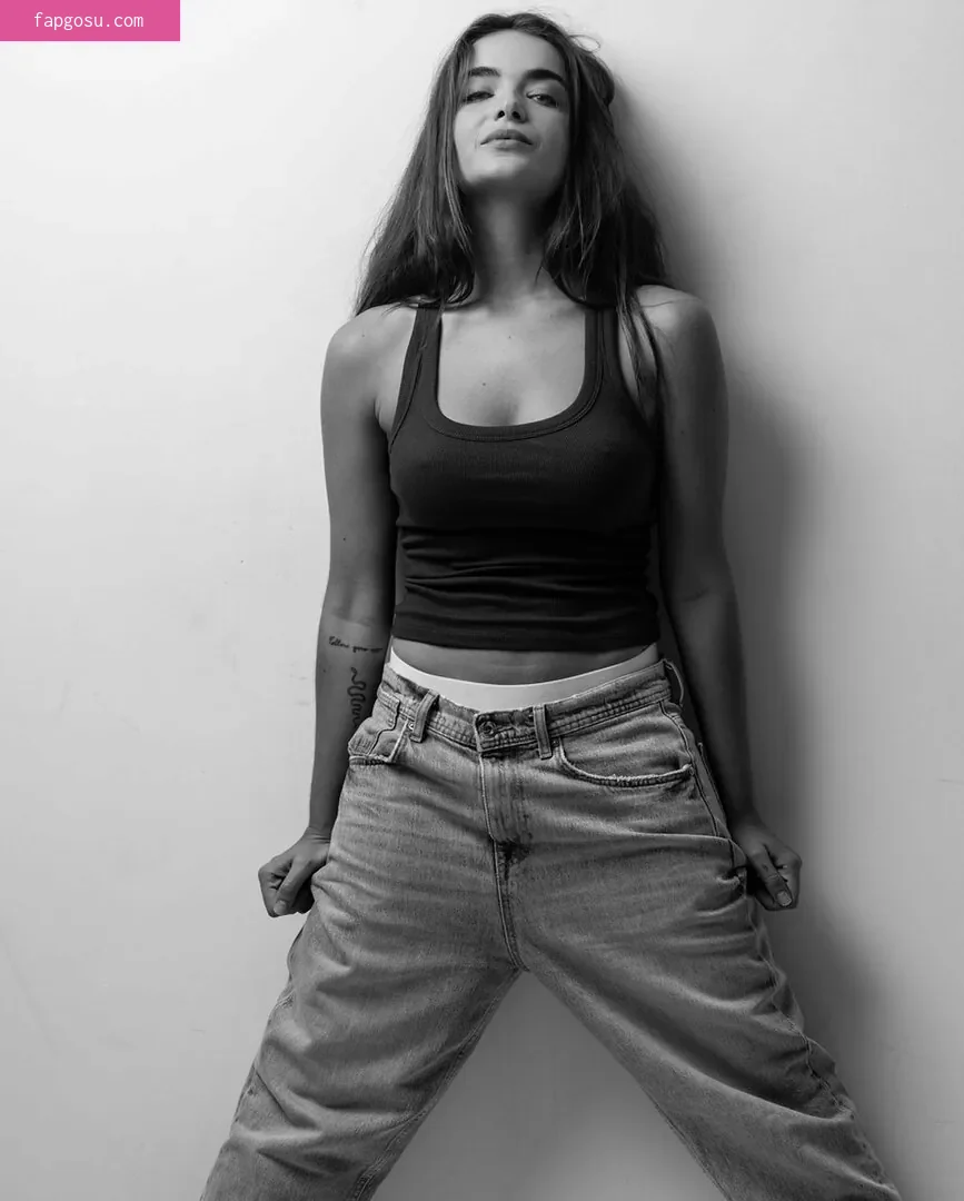 Camila Mayrink