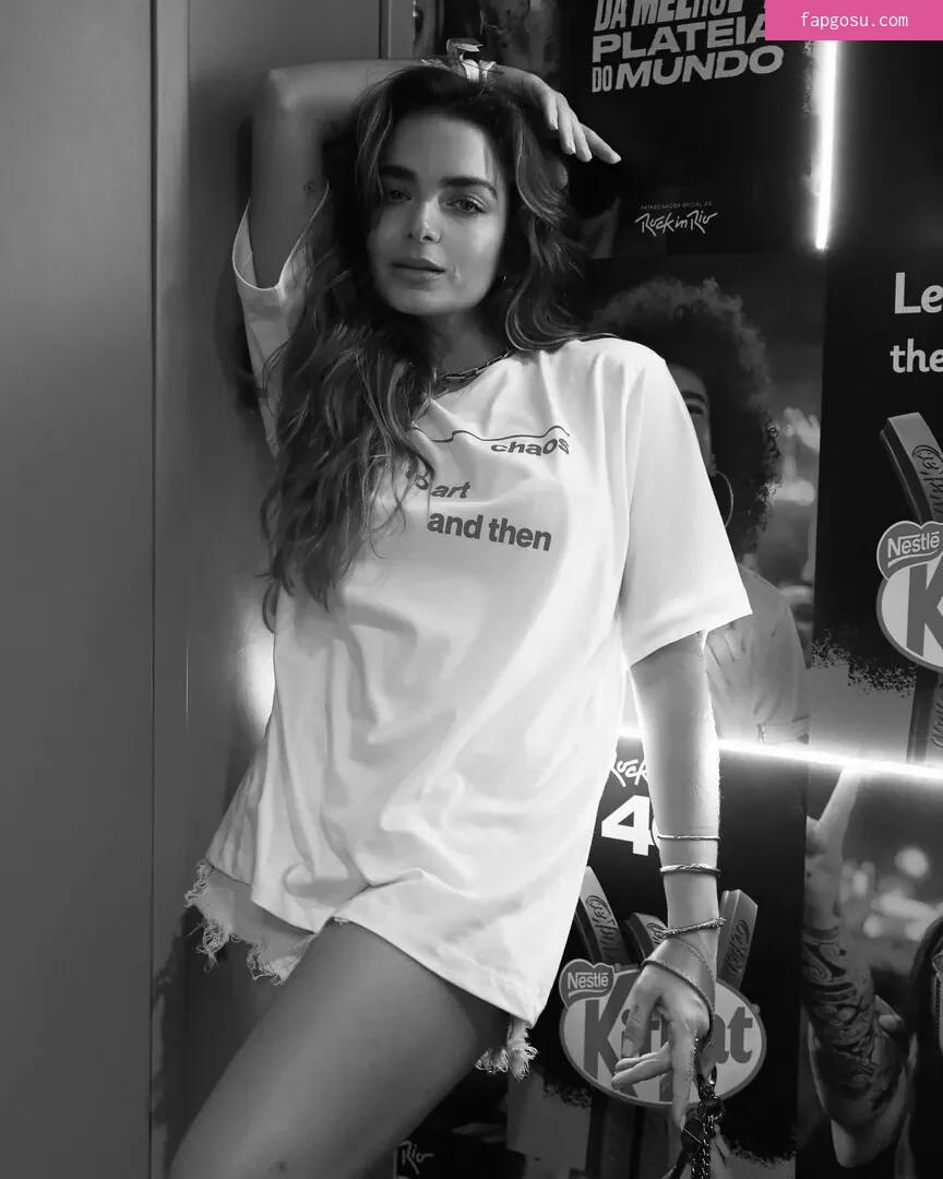 Camila Mayrink