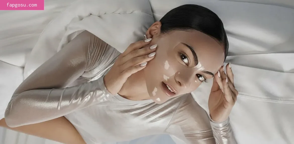 Camila Mendes