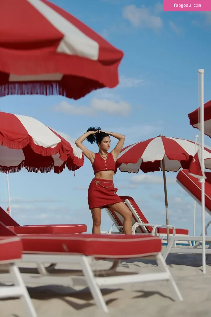 Camila Mendes