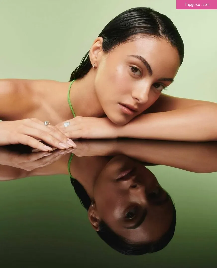 Camila Mendes