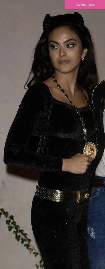 Camila Mendes
