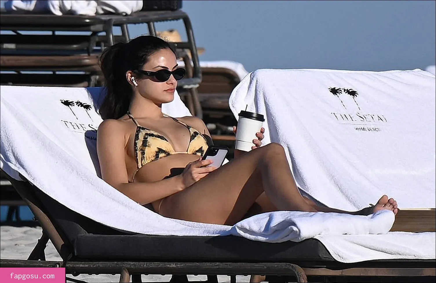 Camila Mendes