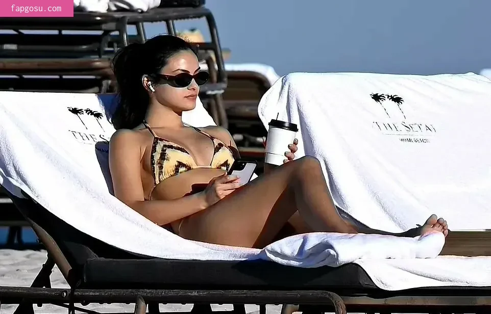 Camila Mendes
