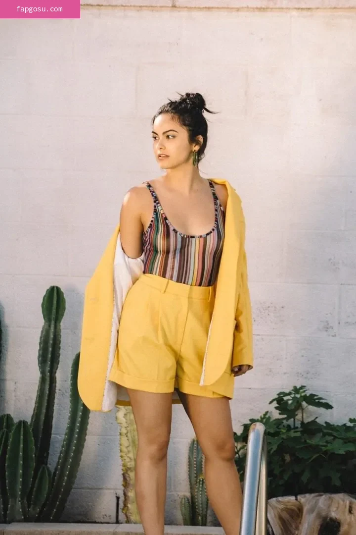 Camila Mendes