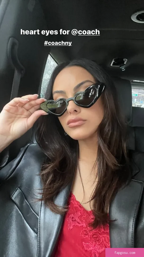 Camila Mendes