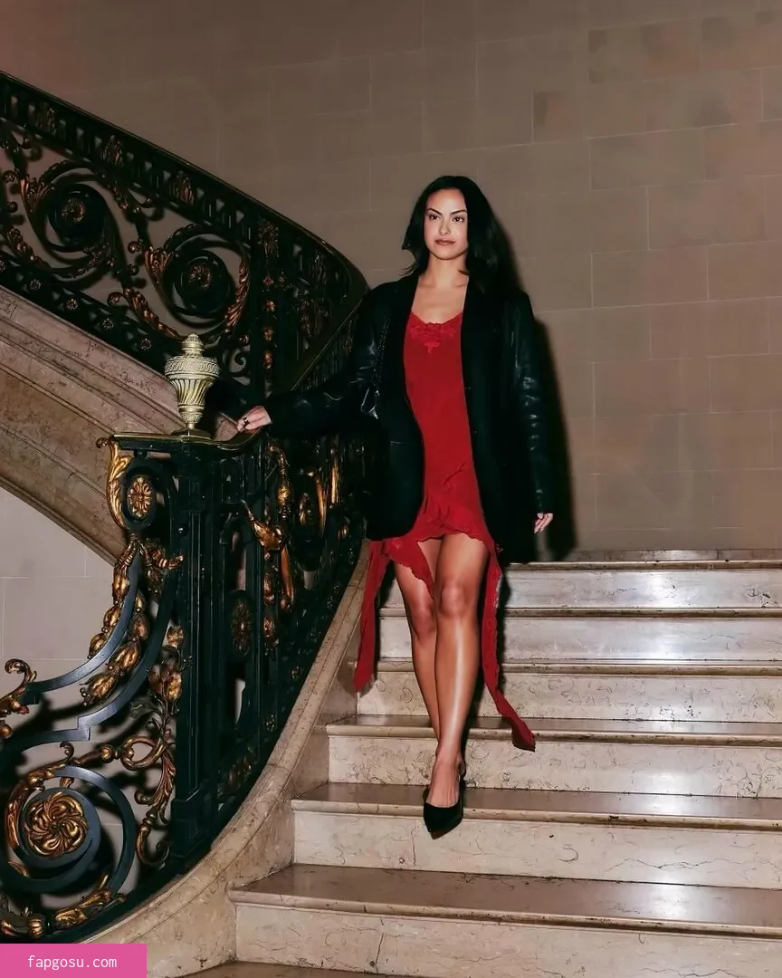 Camila Mendes