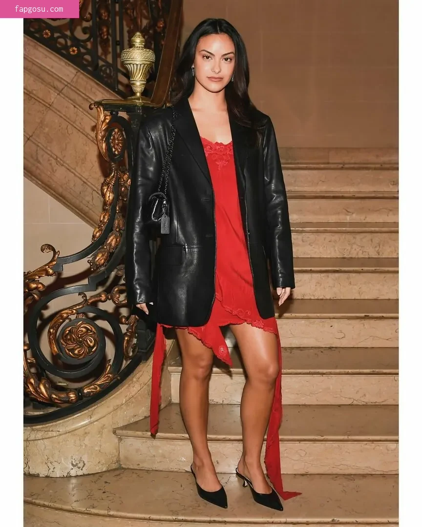 Camila Mendes