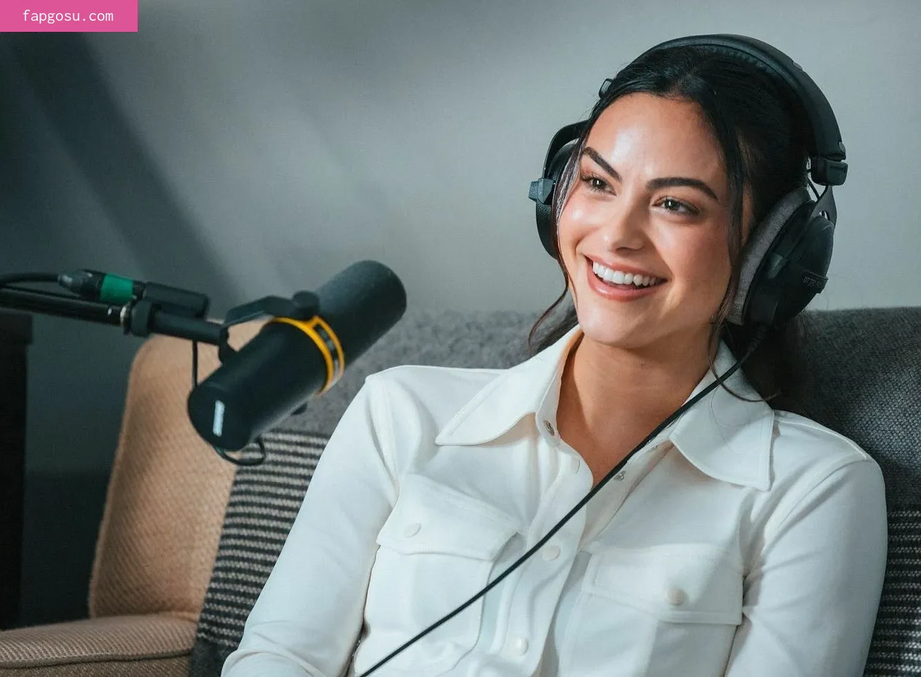 Camila Mendes