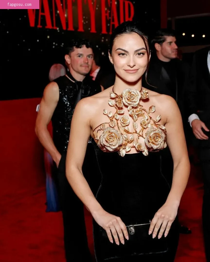 Camila Mendes