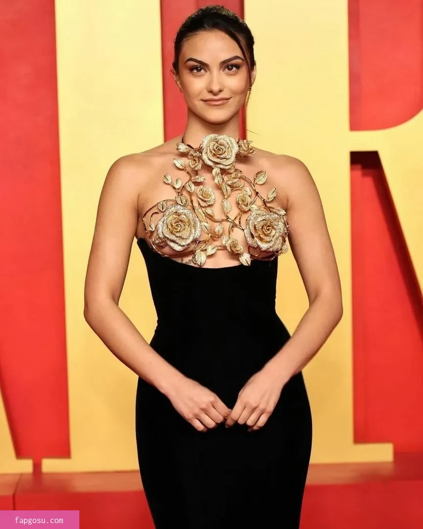 Camila Mendes